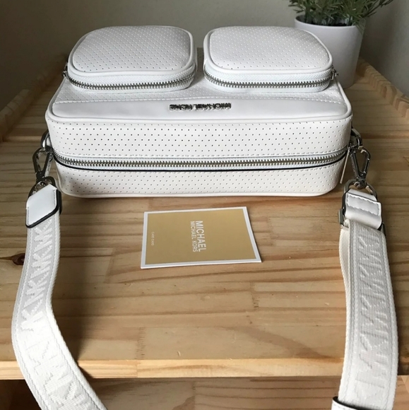 Michael Kors W/ LG Hanover Crossbody/Shoulder Bag - Picture 5 of 8